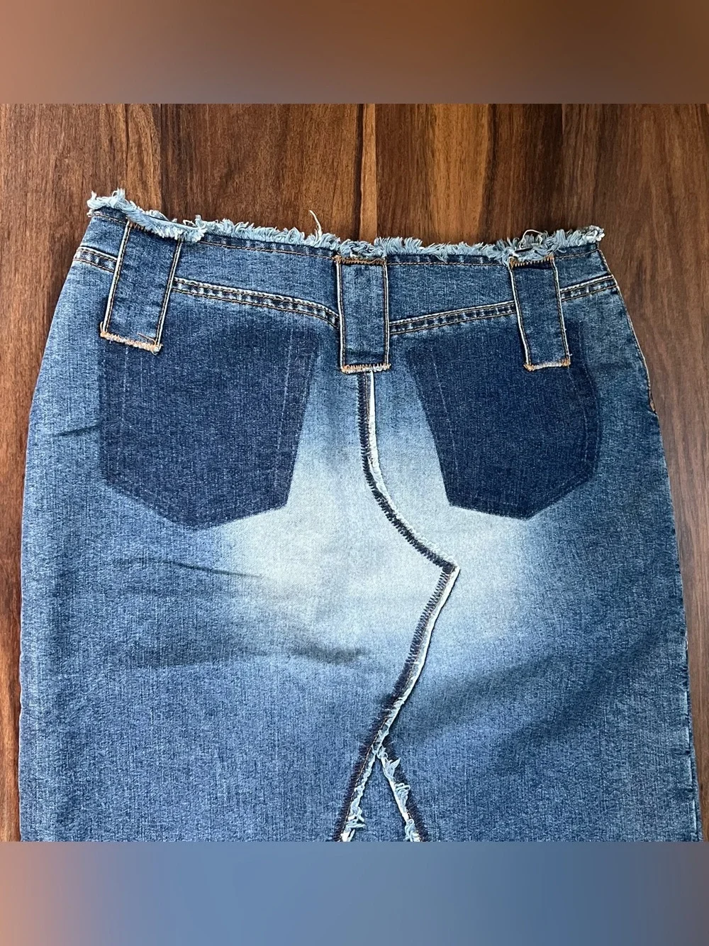 Vintage Y2K/90s DKNY Jeans denim midi skirt